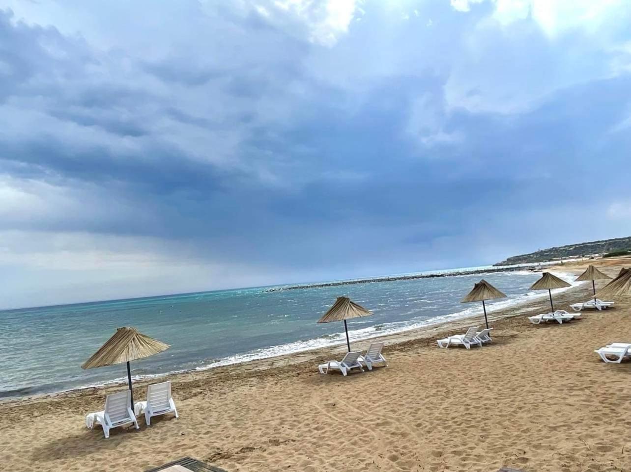 Relaxing Penthouse Suites By The Sea Vokolidha 外观 照片