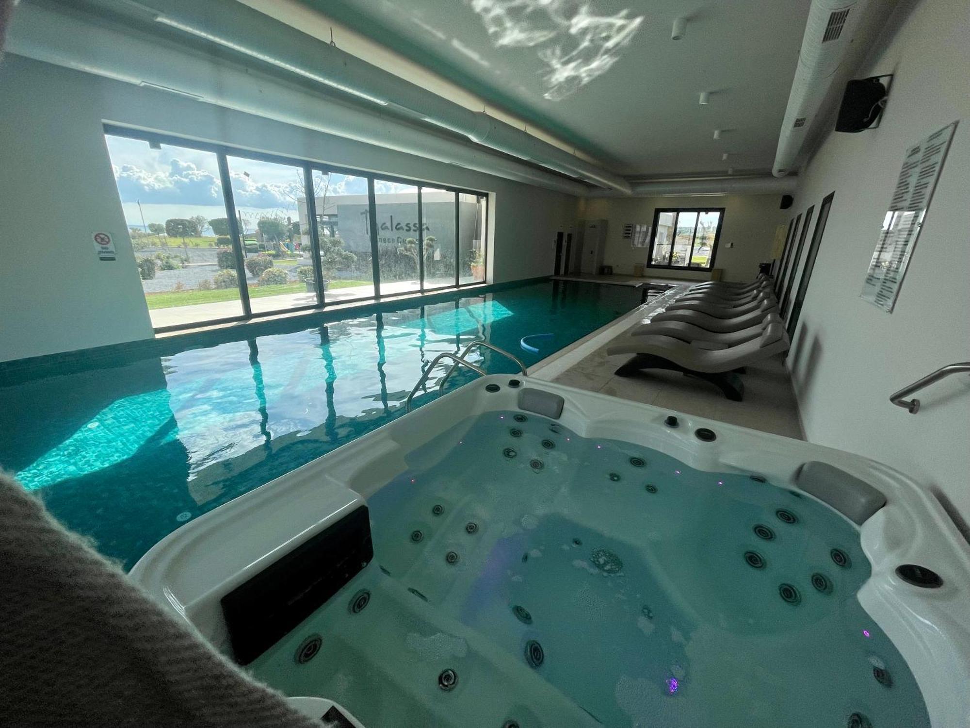 Relaxing Penthouse Suites By The Sea Vokolidha 外观 照片